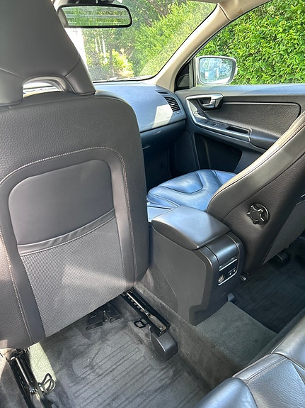 Volvo XC60 15 of 20