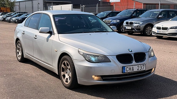 BMW 530xd 3 of 5