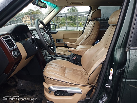 Land Rover Range Rover 5 of 5