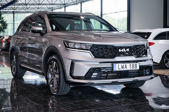 Kia Sorento 3 of 30