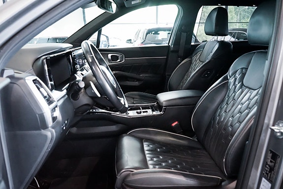 Kia Sorento 23 of 30