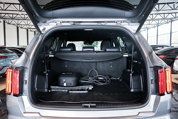 Kia Sorento 8 of 30