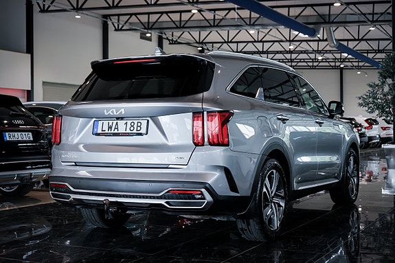 Kia Sorento 5 of 30