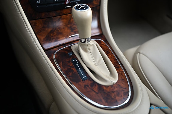 Mercedes-Benz CLS350 9 of 20