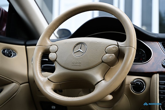 Mercedes-Benz CLS350 13 of 20