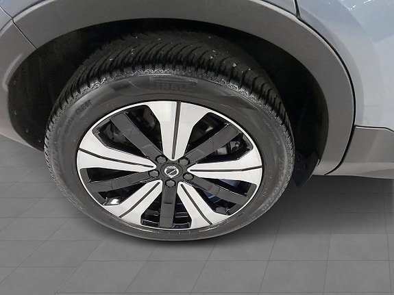 Volvo XC40 12 of 12