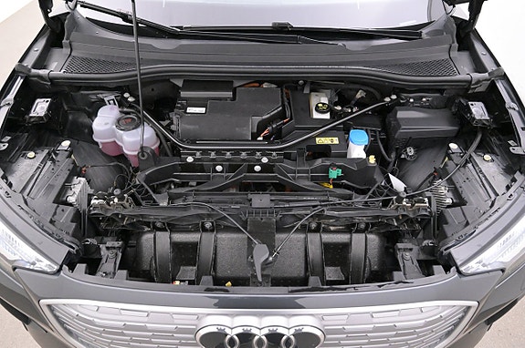 Audi Q4 e-tron 26 of 27