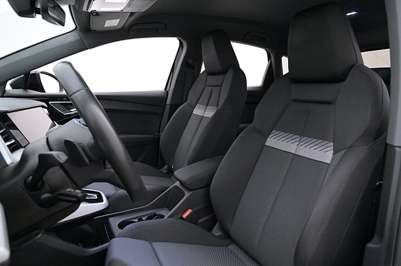 Audi Q4 e-tron 10 of 27
