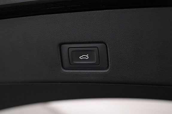 Audi Q4 e-tron 22 of 27