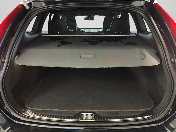 Volvo XC60 25 of 27