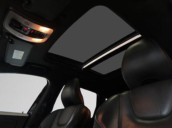 Volvo XC60 11 of 27