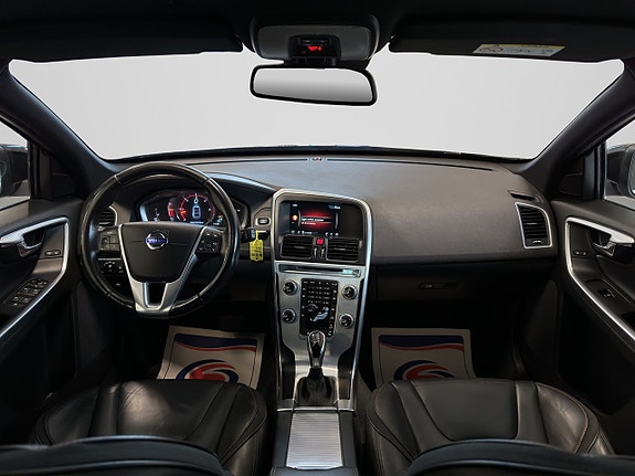 Volvo XC60 14 of 27