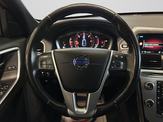 Volvo XC60 15 of 27