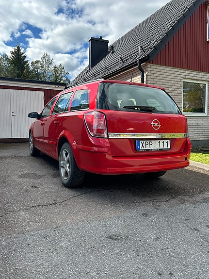 Opel Astra 2 of 6