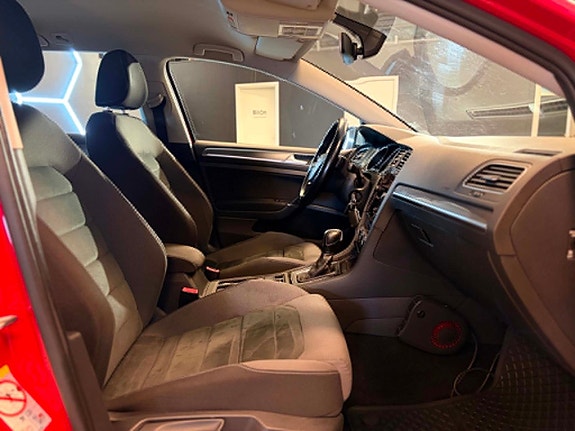 Volkswagen Golf Alltrack 15 of 17