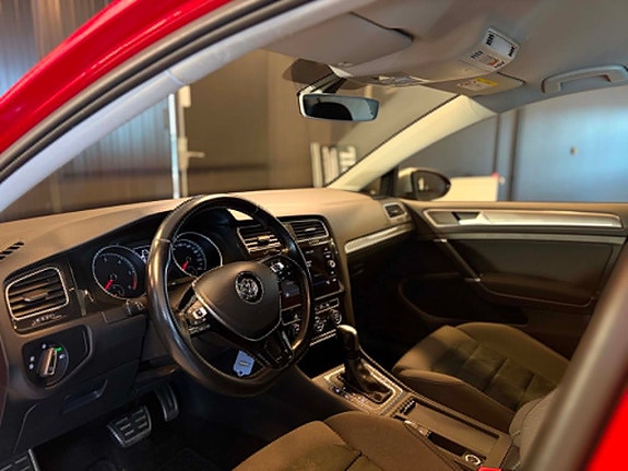 Volkswagen Golf Alltrack 7 of 17