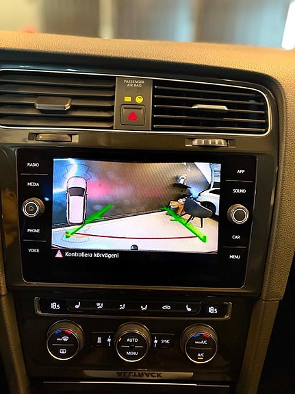 Volkswagen Golf Alltrack 11 of 17
