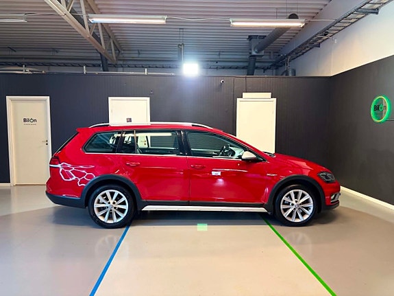 Volkswagen Golf Alltrack 6 of 17