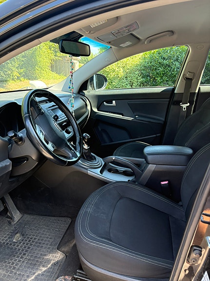 Kia Sportage 3 of 5