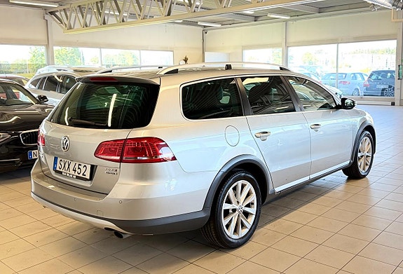 Volkswagen Passat Alltrack 4 of 5