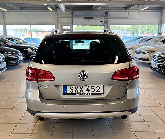 Volkswagen Passat Alltrack 5 of 5