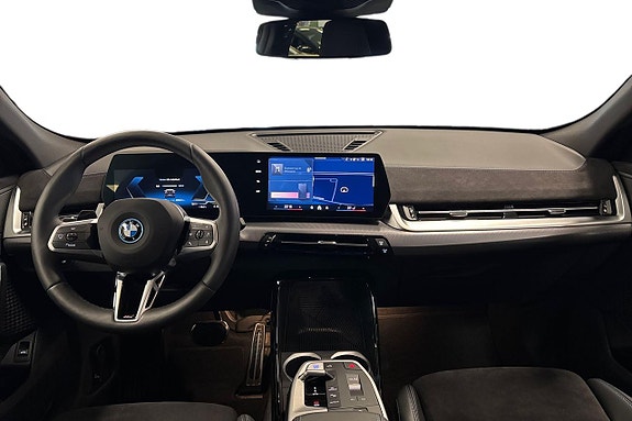 BMW iX2 8 of 18