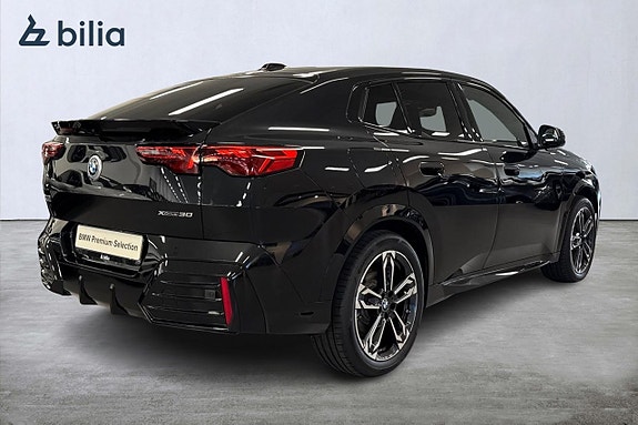 BMW iX2 17 of 18