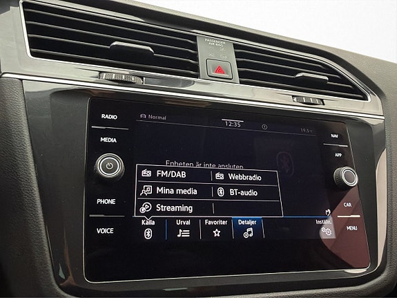 Volkswagen Tiguan 27 of 30