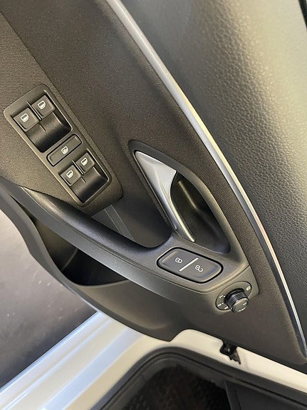 Volkswagen Polo 10 of 12