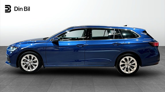 Skoda Superb 2 of 5