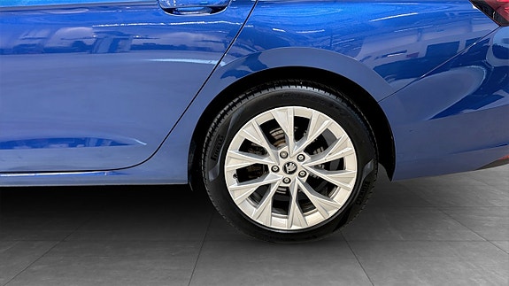 Skoda Superb 6 of 23