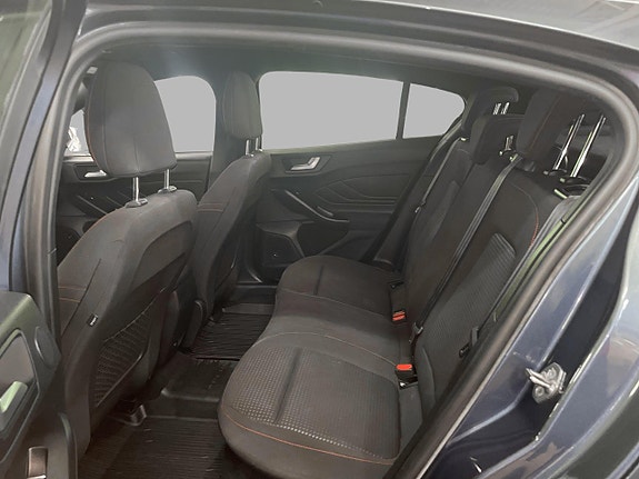 Ford Focus 13 of 16