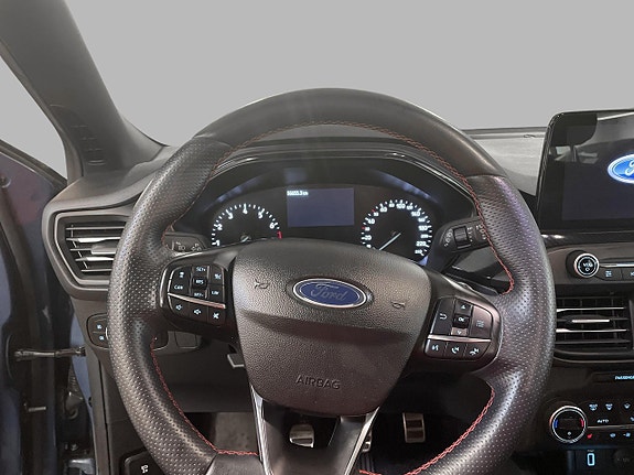 Ford Focus 10 of 16