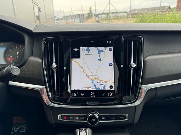 Volvo V90 Cross Country 14 of 24