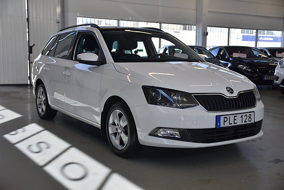 Skoda Fabia 2 of 5