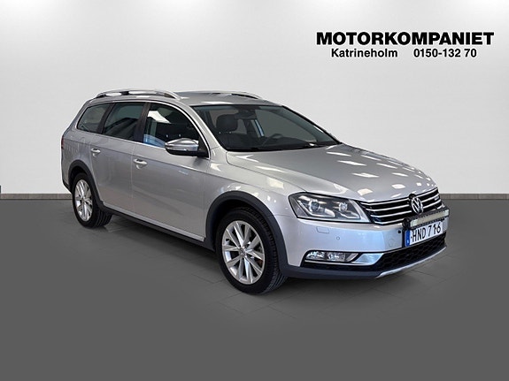 Volkswagen Passat Alltrack 3 of 5