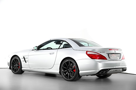 Mercedes-Benz SL63 9 of 26
