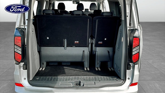 Ford Custom Tourneo 10 of 11