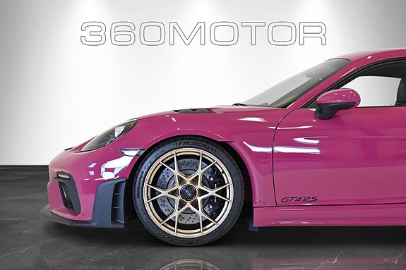 Porsche 718 Cayman GT4 RS 6 of 14