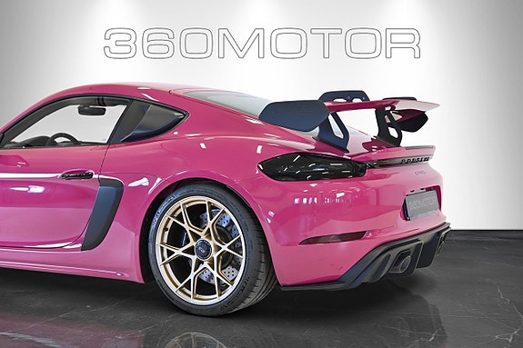 Porsche 718 Cayman GT4 RS 9 of 14