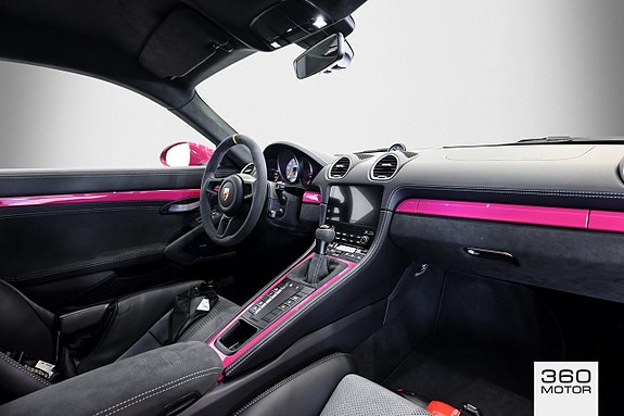 Porsche 718 Cayman GT4 RS 13 of 14
