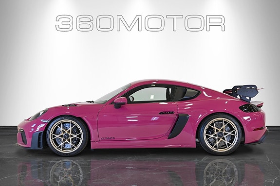 Porsche 718 Cayman GT4 RS 5 of 5