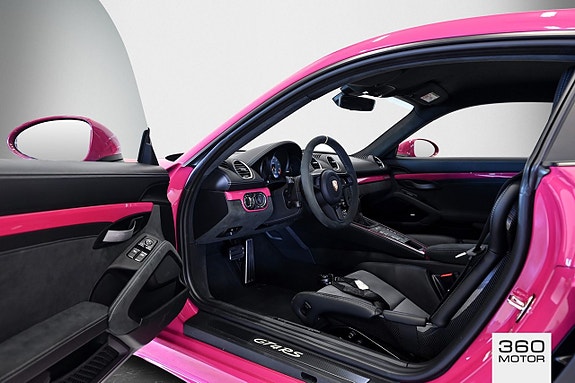 Porsche 718 Cayman GT4 RS 10 of 14