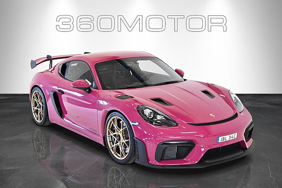 Porsche 718 Cayman GT4 RS 3 of 5