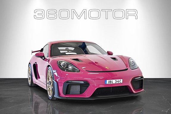 Porsche 718 Cayman GT4 RS 2 of 5