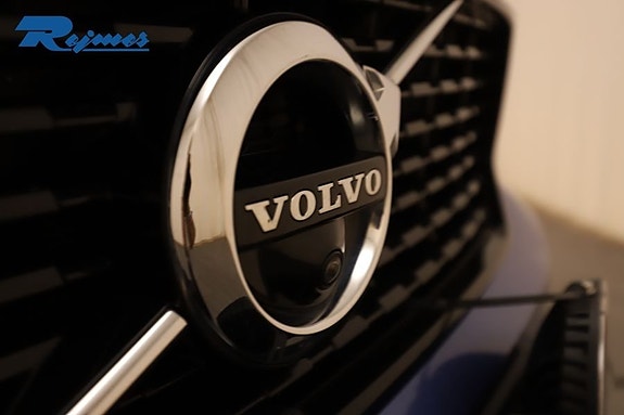 Volvo XC40 19 of 30