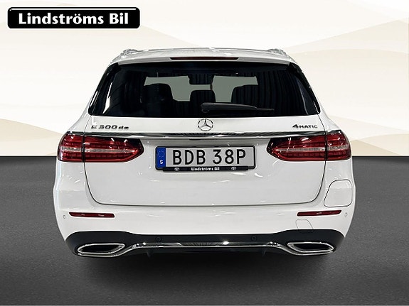 Mercedes-Benz E300 8 of 21