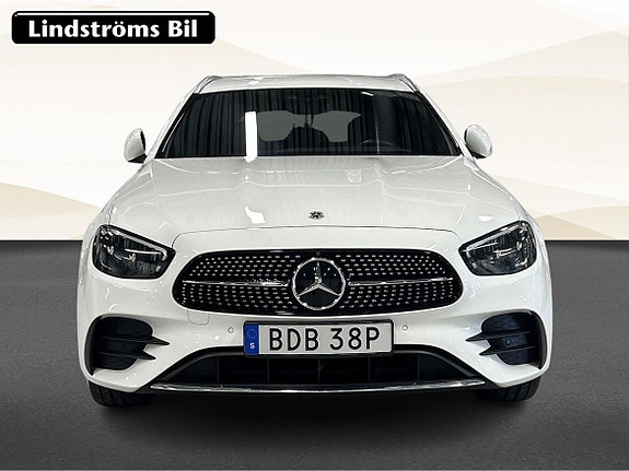 Mercedes-Benz E300 9 of 21
