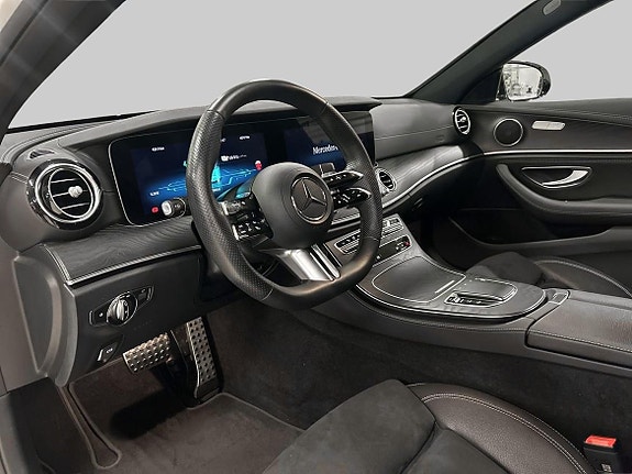 Mercedes-Benz E300 14 of 21