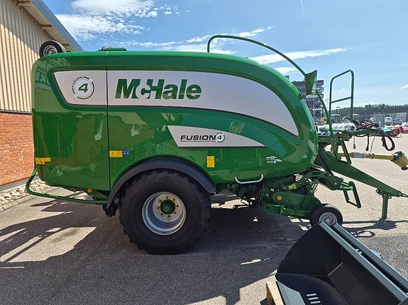 McHale Fusion 4